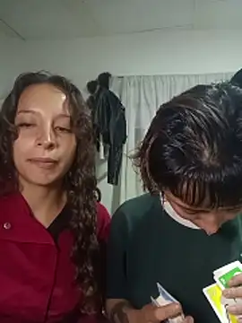 AlexxaAndRileyy online show from 05/30/26, 04:12