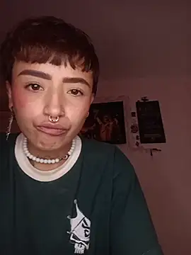 AlexxaAndRileyy online show from 02/15/26, 11:36