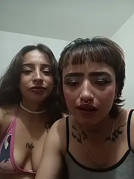 AlexxaAndRileyy online show from 03/26/26, 03:49