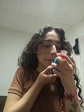 AlexxaAndRileyy online show from 05/07/26, 04:06
