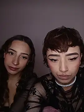 AlexxaAndRileyy online show from 03/04/26, 10:28