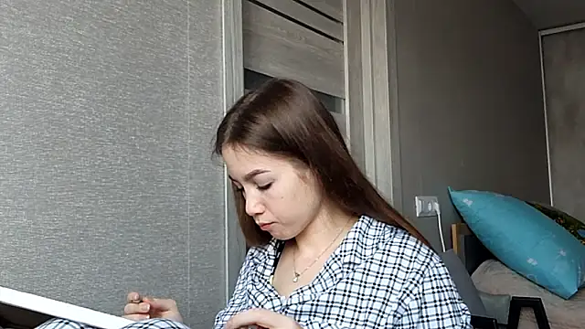 SherrylMaler online show from 02/02/26, 04:11