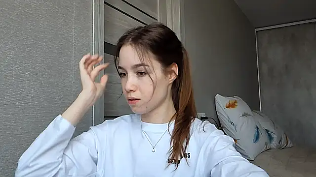 SherrylMaler online show from 02/08/26, 04:21