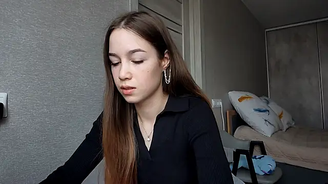 SherrylMaler online show from 02/11/26, 04:34