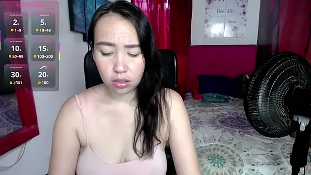Snapshot of juliet_noir chatting on 06/15/26, 12:05 juliet noir online show from 06/15/26, 12:05