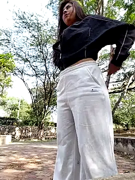 ThamaraGen  online show from 02/26/26, 01:55