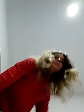 Snapshot of Didi2081 chatting on 01/15/26, 09:29 Didi2081 online show from 01/15/26, 09:29