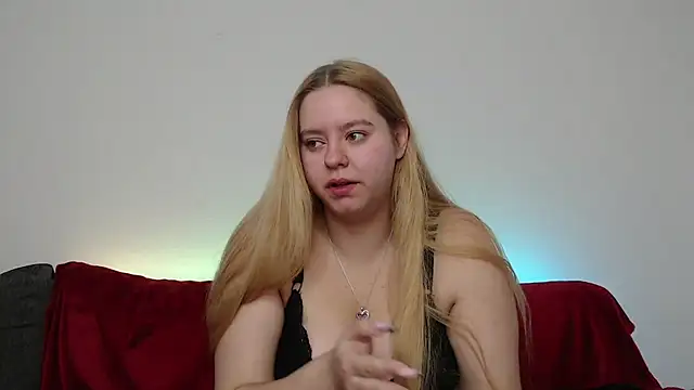 Mia lou05 online show from 03/08/26, 08:17