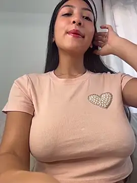Mavi roouse online show from 04/26/26, 02:14