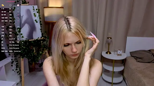Snapshot of JuanaSumma chatting on 06/09/26, 06:14 JuanaSumma online show from 06/09/26, 06:14