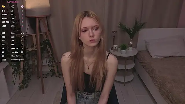 JuanaSumma online show from 04/15/26, 06:19