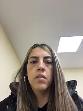 Snapshot of Paulinaa_bella chatting on 02/26/26, 11:27 Paulinaa bella online show from 02/26/26, 11:27