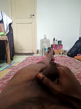 Snapshot of TamilBoy3007 chatting on 02/01/26, 04:33 TamilBoy3007 online show from 02/01/26, 04:33