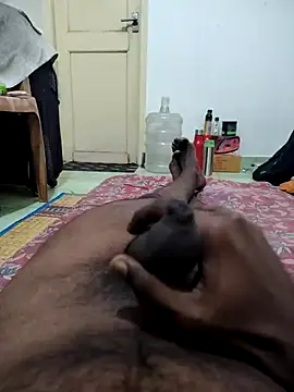 Snapshot of TamilBoy3007 chatting on 02/11/26, 01:00 TamilBoy3007 online show from 02/11/26, 01:00