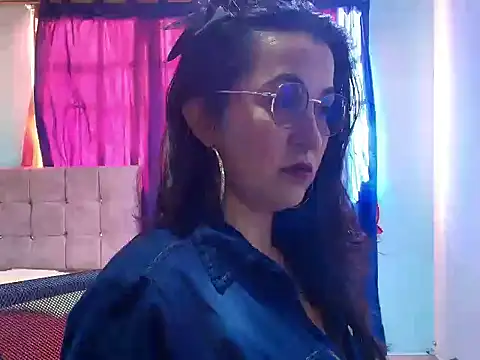 Snapshot of talia_mystic chatting on 01/14/26, 08:34 talia mystic online show from 01/14/26, 08:34