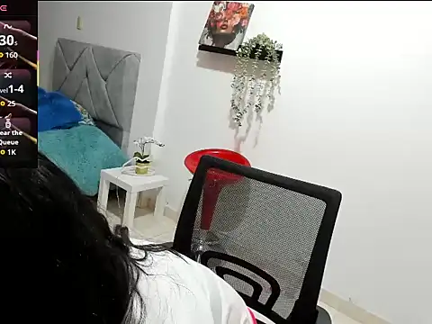 Snapshot of talia_mystic chatting on 02/25/26, 01:22 talia mystic online show from 02/25/26, 01:22