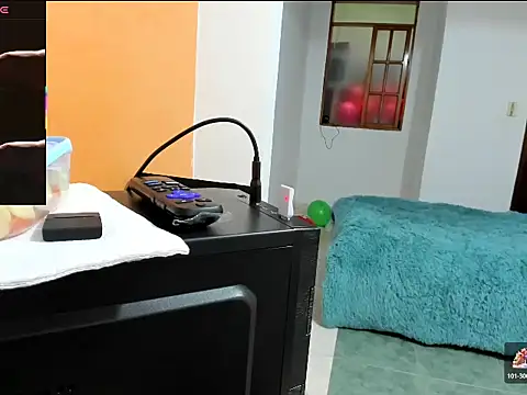 Snapshot of talia_mystic chatting on 02/26/26, 01:33 talia mystic online show from 02/26/26, 01:33