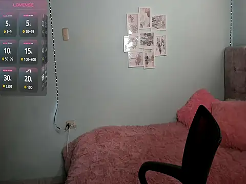 Snapshot of talia_mystic chatting on 04/21/26, 01:07 talia mystic online show from 04/21/26, 01:07