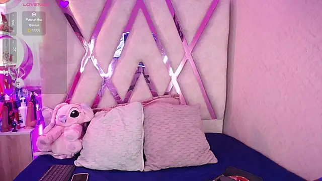 Madyson Hill online show from 04/30/26, 12:01