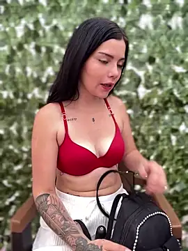 Adhaira pink10 online show from 01/14/26, 07:28