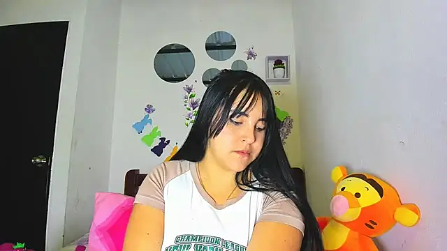 Penelopeflame18 online show from 05/09/26, 02:04
