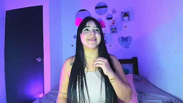 Snapshot of Penelopeflame18 chatting on 02/20/26, 12:29 Penelopeflame18 online show from 02/20/26, 12:29