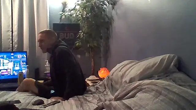 hotnready42069 online show from 01/12/26, 11:20