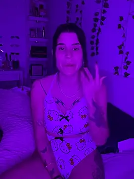 julieeeeee75 online show from 01/14/26, 09:51