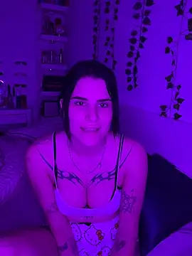 julieeeeee75 online show from 01/15/26, 09:51