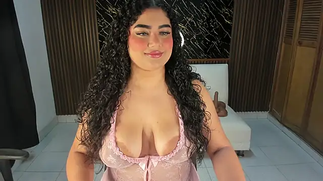 Snapshot of Karla18_ chatting on 05/25/26, 03:33 Karla18 online show from 05/25/26, 03:33
