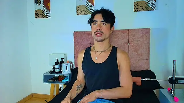 Snapshot of Ethan_Briggs_ chatting on 02/05/26, 03:35 Ethan Briggs online show from 02/05/26, 03:35