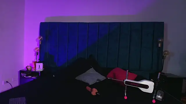 Ethan Briggs  online show from 03/07/26, 03:35