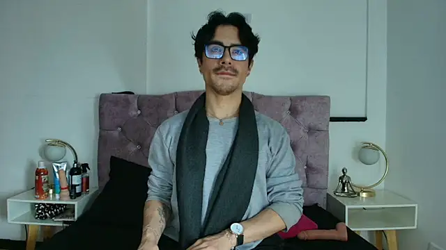 Snapshot of Ethan_Briggs_ chatting on 03/03/26, 03:35 Ethan Briggs online show from 03/03/26, 03:35