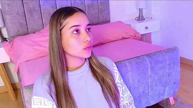 Lucy Carson  online show from 03/19/26, 03:39