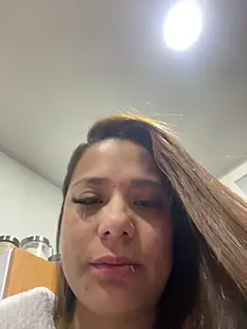 Pretty  Milf online show from 03/27/26, 09:43