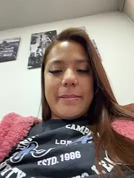 Pretty  Milf online show from 04/05/26, 11:28