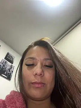 Pretty  Milf online show from 04/04/26, 11:22