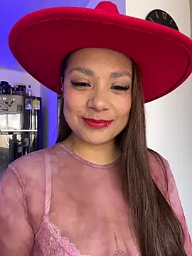 Pretty  Milf online show from 04/10/26, 02:02