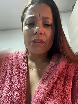 Pretty  Milf online show from 03/06/26, 09:26