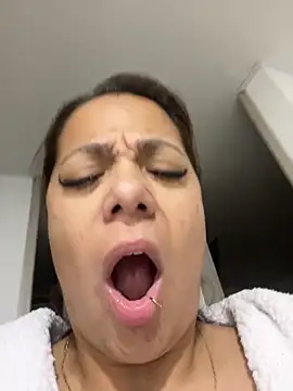 Pretty  Milf online show from 03/09/26, 09:35