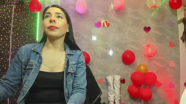 adellelennoxx online show from 02/20/26, 02:19