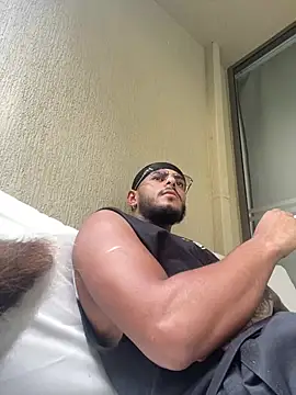 Snapshot of liyamjunior chatting on 02/08/26, 03:54 liyamjunior online show from 02/08/26, 03:54