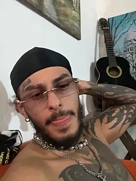 Snapshot of liyamjunior chatting on 02/19/26, 07:55 liyamjunior online show from 02/19/26, 07:55