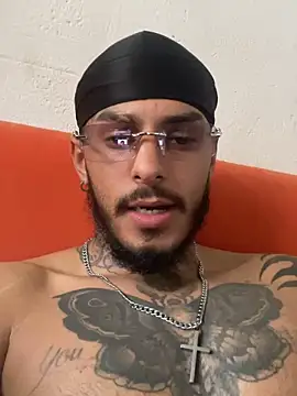 Snapshot of liyamjunior chatting on 02/09/26, 04:27 liyamjunior online show from 02/09/26, 04:27