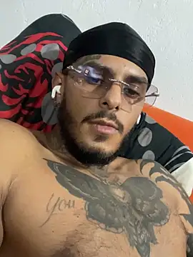 Snapshot of liyamjunior chatting on 02/03/26, 06:22 liyamjunior online show from 02/03/26, 06:22