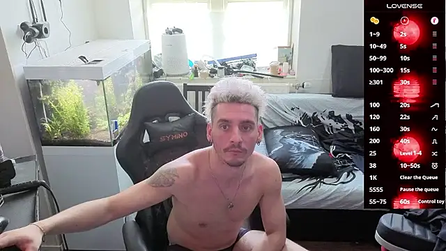 Rayzel White online show from 03/09/26, 01:03