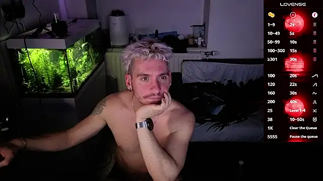 Rayzel White online show from 03/15/26, 11:01