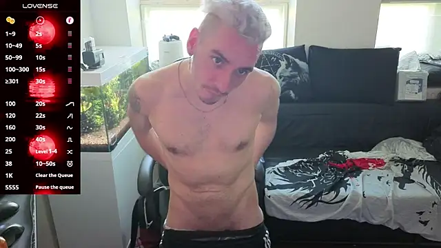 Rayzel White online show from 04/26/26, 02:25