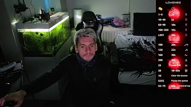 Rayzel White online show from 03/03/26, 07:43