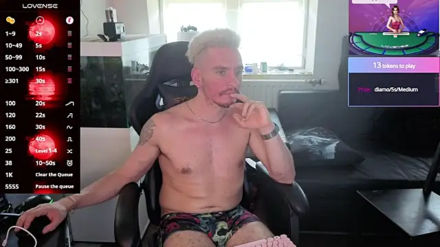 Rayzel White online show from 06/10/26, 03:46